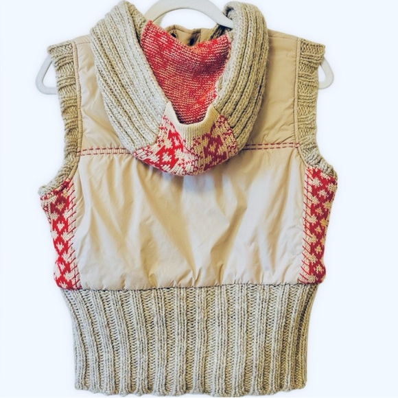 Free People Hooded Knit & Puffer Vest – Tan & Red Fair Isle – Size M - Picture 4 of 16